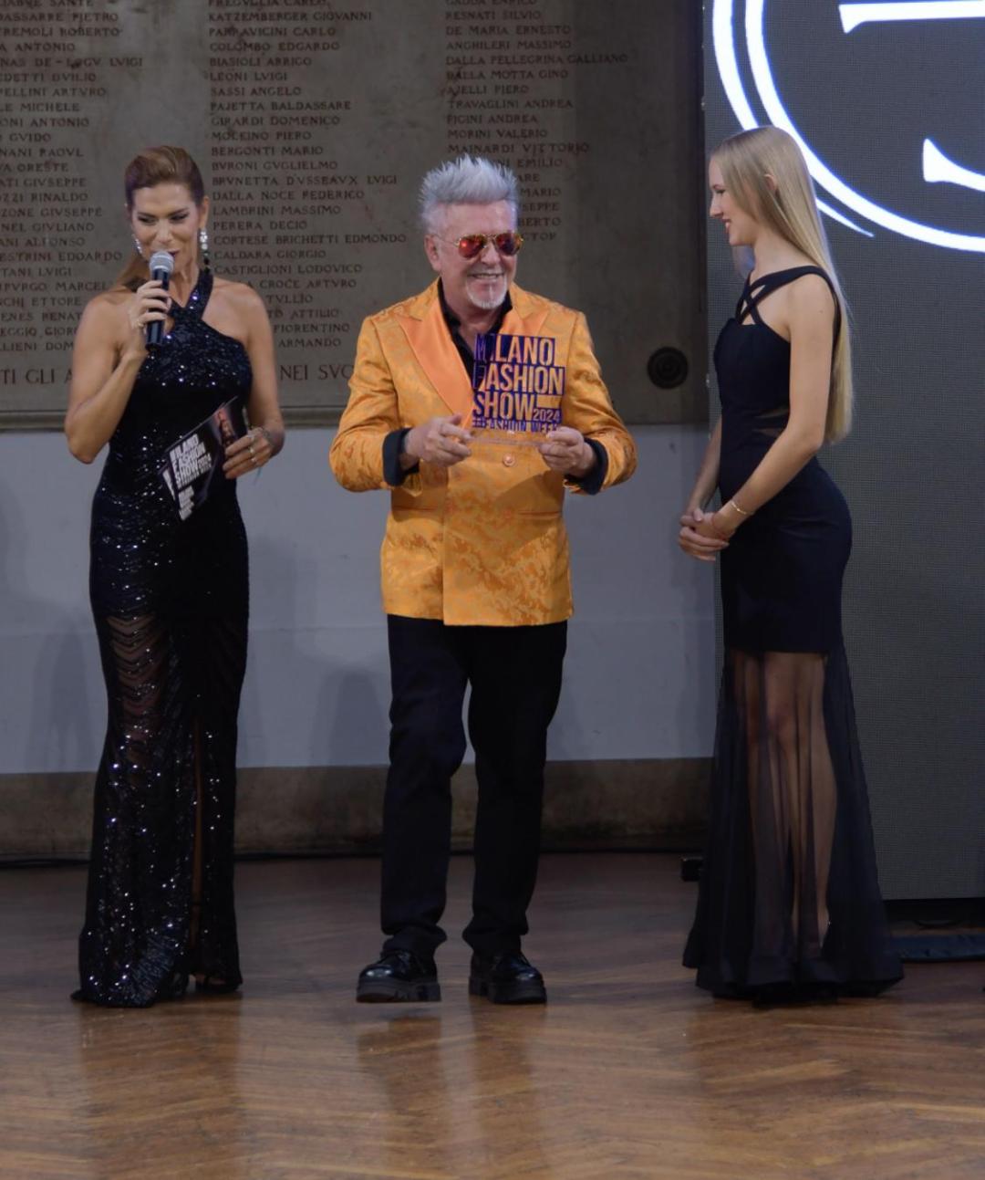 MFS 25 5 veronica maja alviero martini modella