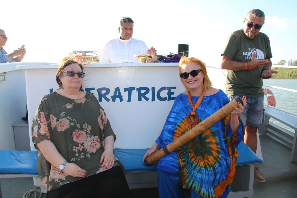 Pina Traini e Virginia Barrett sullimbarcazione Imperatrice