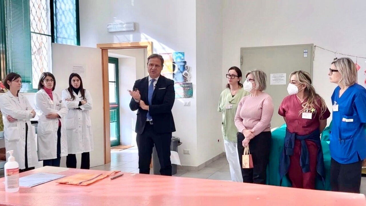 centro dca lecce pagliaro oggi di nuovo in visita per ribadire vicinanza e impegno per lattivazione in tempi brevi dei posti letto 