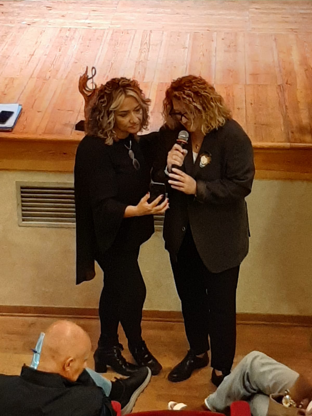 da six maria rosa borsetti e sindaco Agnese Cerquaglia