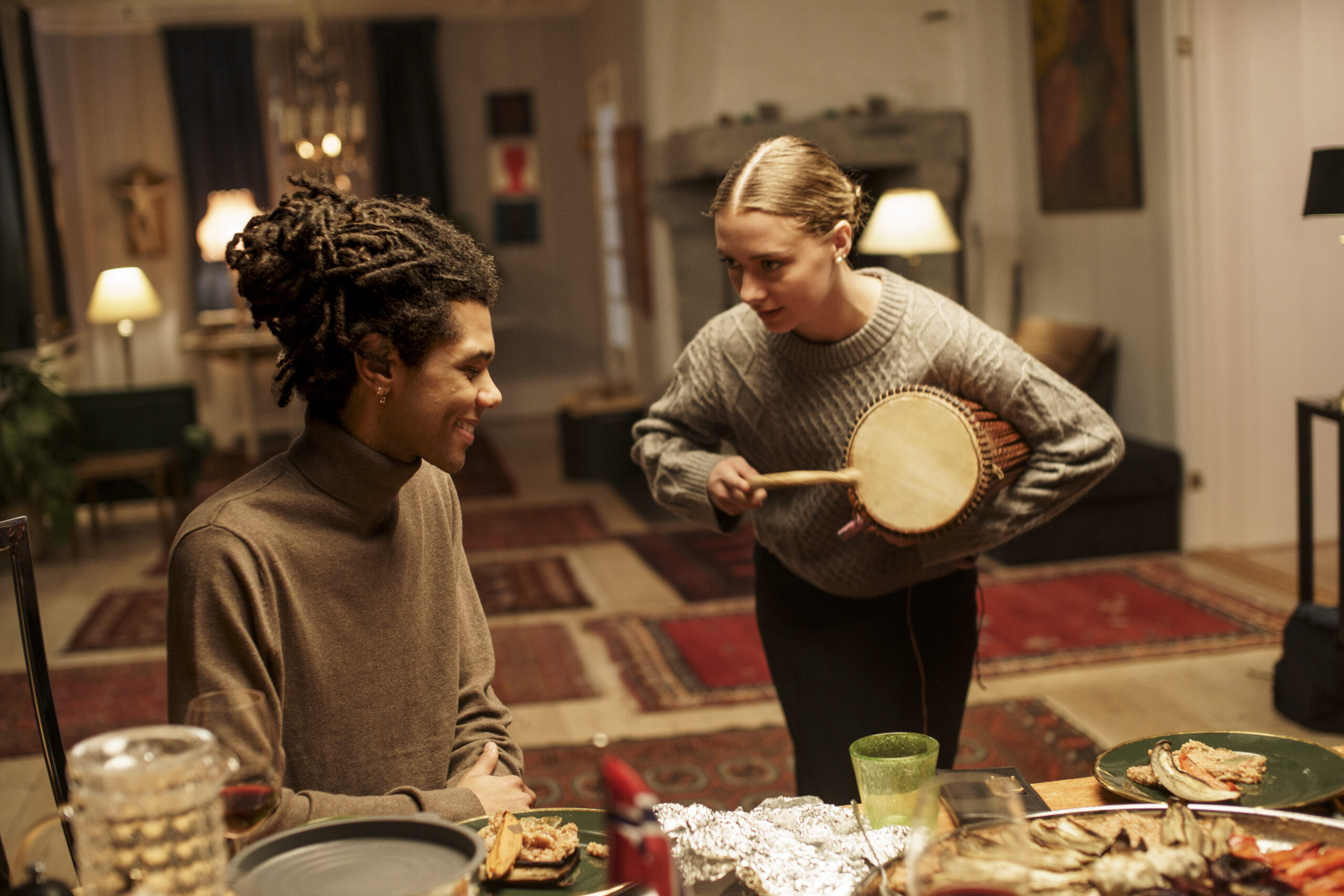AFRICAN FAMILY DINNER Still 3 c Skagerak film scaled