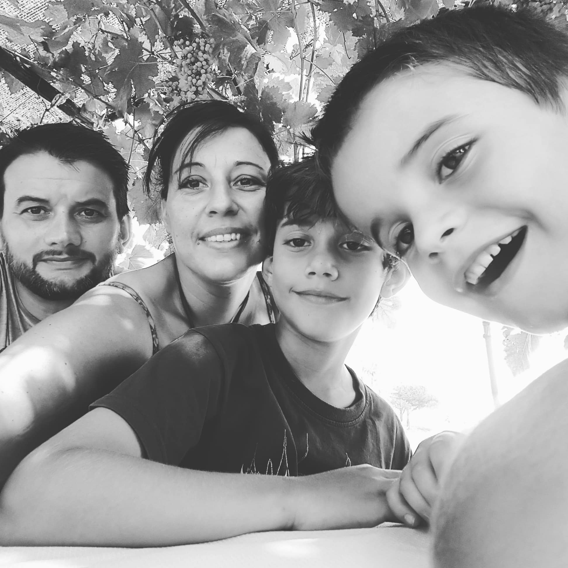 UNA FAMIGLIAjpg