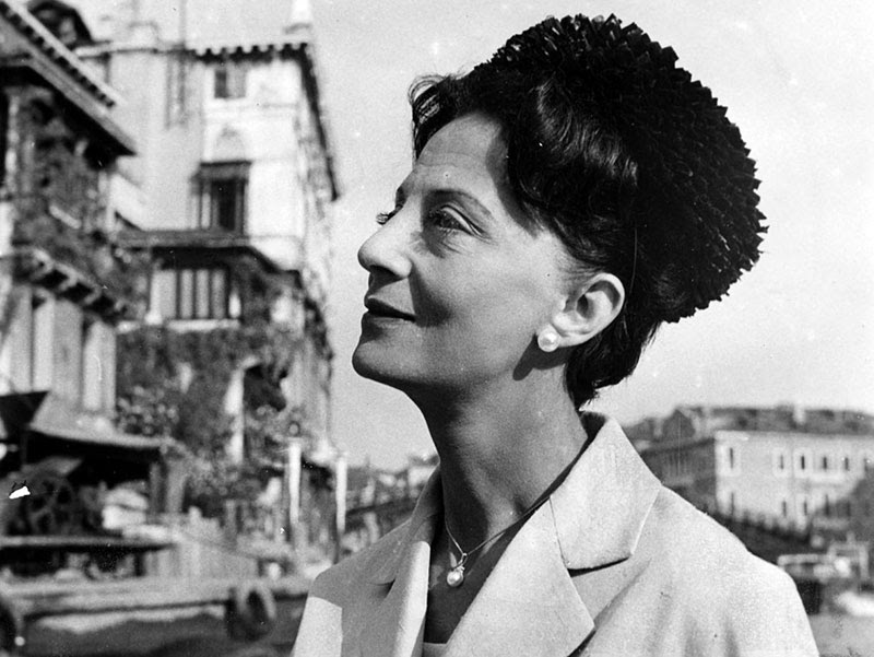 irene cion cappello tamburello