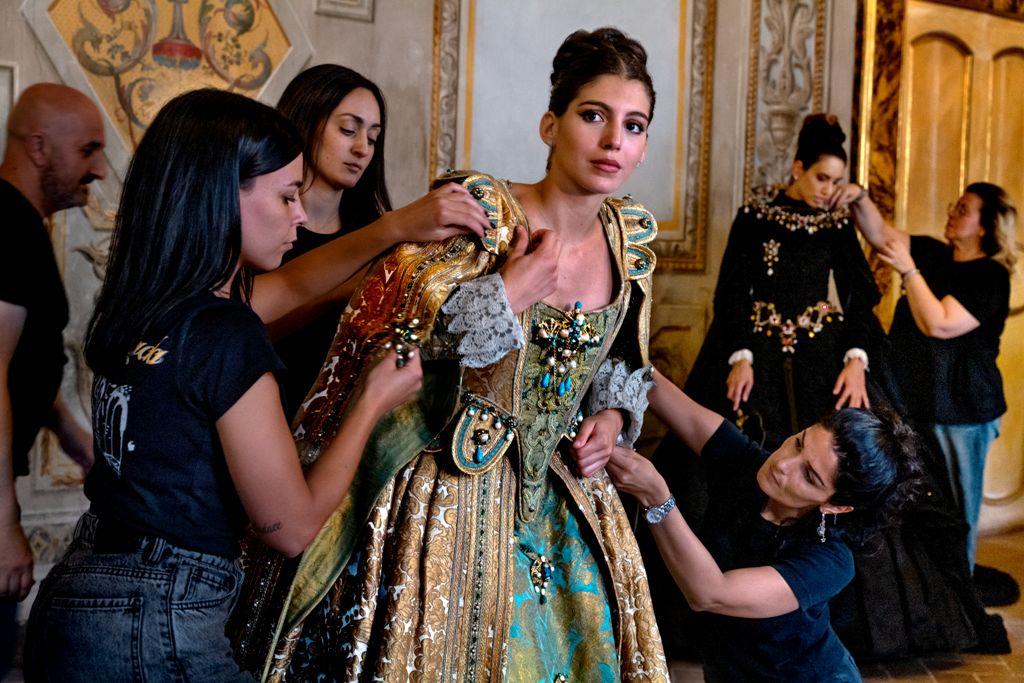 montefalco mostra foto 3 donna abito storico