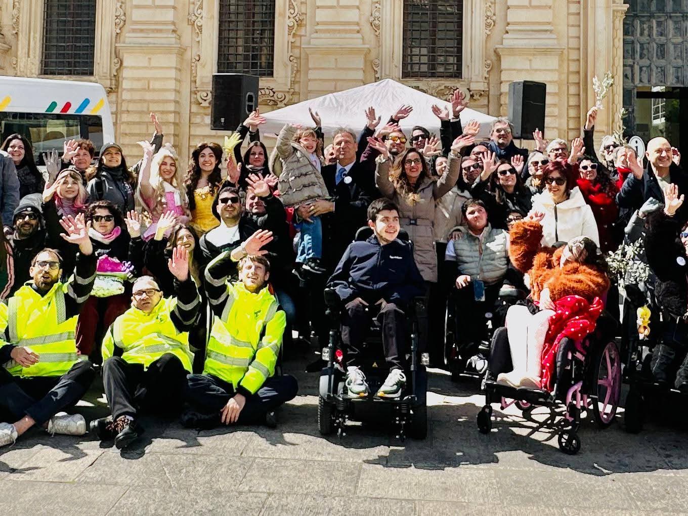 paolo con i ragazzi in carrozzina