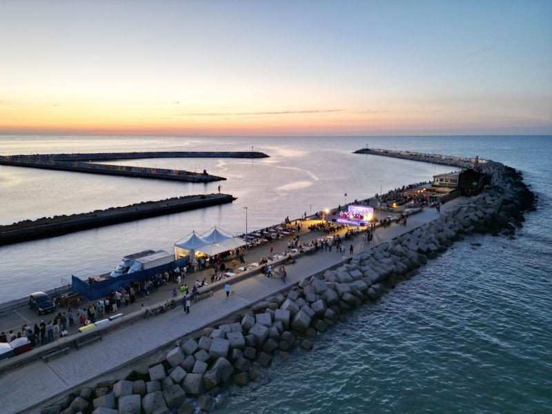 pesaro festival della vongola 26 4 molo