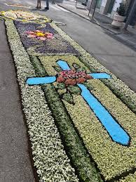 infiorata croce