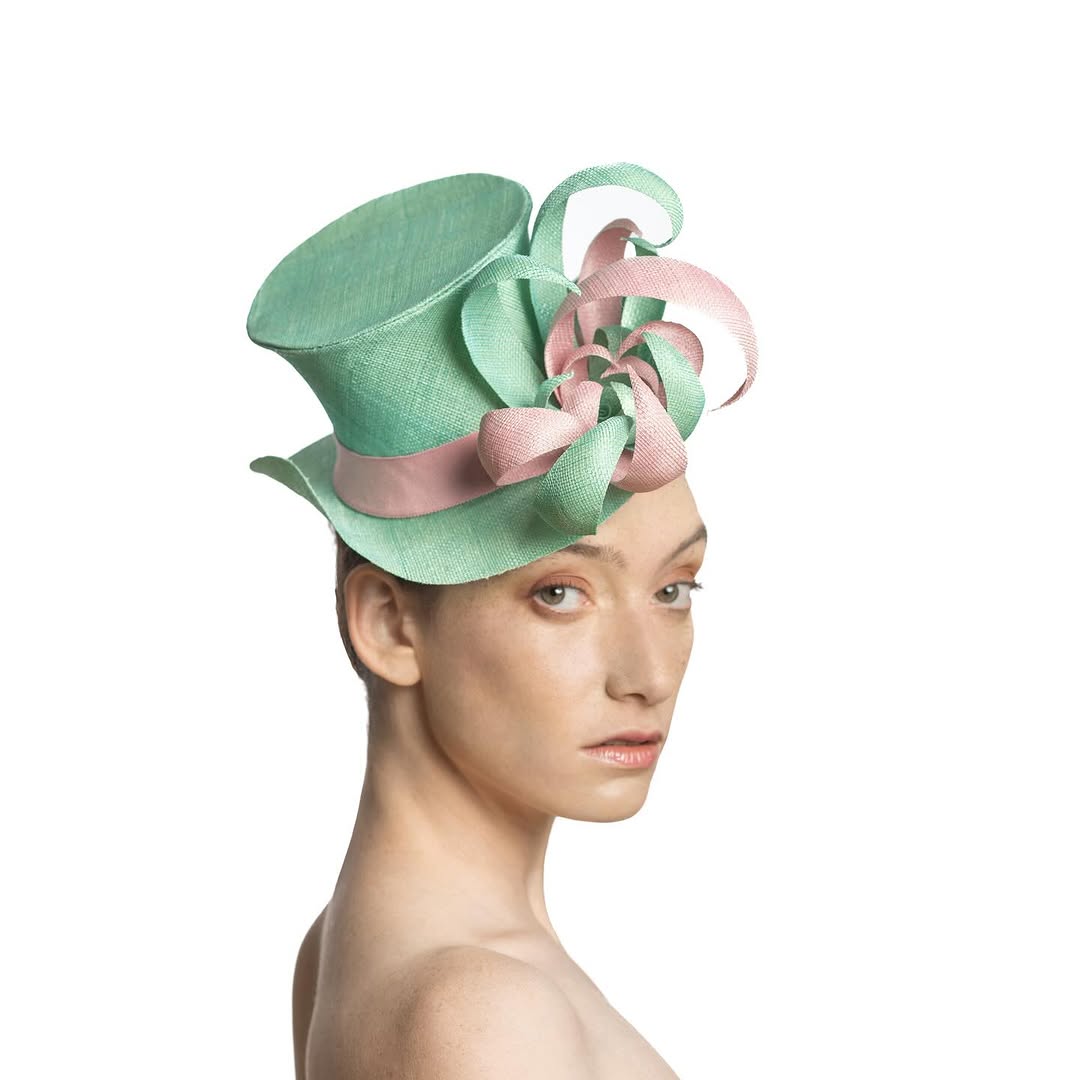 queen hat Maor Zabar Hats1080 1